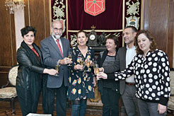 La Presidenta Barkos, con el vicepresidente Laparra, la consejeras Solana, Beaumont, Elizalde y el consejero Domínguez.