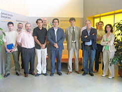 Imagen de los participantes en la presentación.