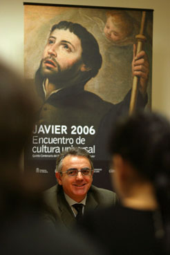 El Presidente Sanz presenta en Roma el programa &quot;Javier 2006&quot;