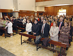 La consjera Kutz acude a la Eucaristía celebrada en el Hospital San Juan de Diso con motivo de la festividad de su patrono 