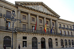 Fachada del Palacio de Navarra