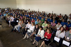 Profesionales sanitarios y usuarios de los servicios de salud mental en el acto de apertura del Festiva EURO-PSY