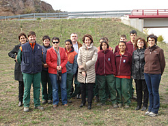 La consejera de Desarrollo Rural y la alcaldesa de Pamplona con los alumnos participantes