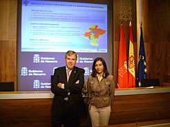El consejero Roig y la directora general de Empresa en la presentación de las nuevas ayudas a la inversión industrial