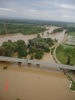 Alerta por desbordamiento del Ebro