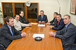 Juan Carlos Etxegarai, Tomás Rodríguez, Juan de Dios Iriarte, Goyo Eguílaz, Alfonso Fernández,  Ángel María Fernández y Jesús Barcia.