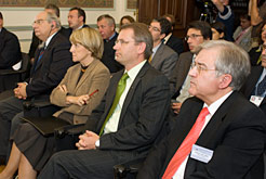 Imagen de los ponentes, con José Ángel Zubiaur en primer término.