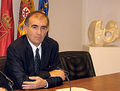 Miguel Izu, Zuzenbidean doktorea