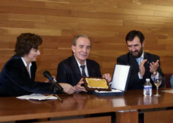 Angel Martín Duque con el consejero Juan Ramón Corpas y la concejala del Ayuntamiento, Maite Mur