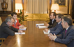 Presidente y Sanzberro en la reunión con UAGN.