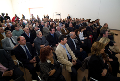 Los alcaldes de Navarra escuchan las explicaciones sobre el proyecto de la Estación de Autobuses