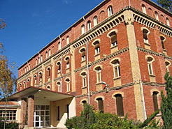 Imagen de la fachada del Centro Psicogeriátrico