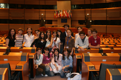 Alunmos del Colegio San Cernin de Pamplona en la sede del Parlamento Europeo en Bruselas