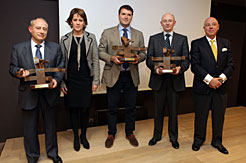 La Presidenta Barcina con los premiados