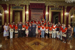 El Presidente Sanz pasa con los jóvenes