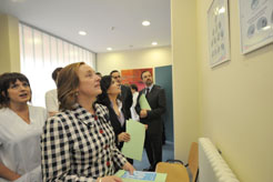 Las consejeras Kutz y García Malo en la inauguración de la nueva unidad de fisioterapia en la residencia Amma Argaray
