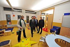 El consejero P&#233;rez-Nievas inaugura la Escuela de Primer Ciclo de Educaci&#243;n Infantil de la Cendea de Cizur 