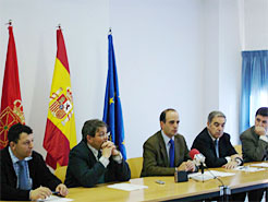Catalán con directivos de la Planta de Residuos Sólidos El Culebrete de Tudela