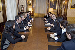 El Presidente Sanz, el consejero Caballero y la Junta de Gobierno del Colegio de Abogados de Pamplona