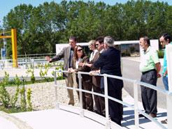 La consejera Salanueva  y otras autoridades  visitan la planta depuradora de aguas residuales.