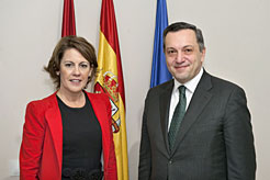 La Presidenta Barcina y el embajador de Armenia en España