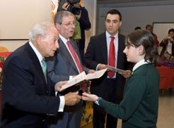 El consejero Campoy,  Luis Martínez, patrono de la Fundación FIES, y el delegado de Orange, José Miguel Buisán.
