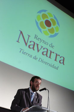 El consejero Corpas en la promoción de Navarra en La Morea