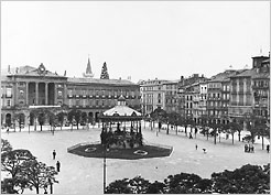 La plaza del Castillo de Pamplona
