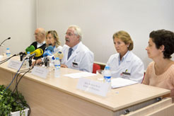 Médicos en la rueda de prensa sobre el tratamiento con Sintrom