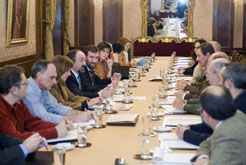 imagen de la reunión de Eusko Ikaskuntza celebrada hoy en el Palacio de Navarra