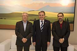 El Presidente Sanz con los responsables de COOO