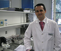 El director del Banco de Sangre y Tejidos de Navarra, Pablo Rodríguez Wilhelmi