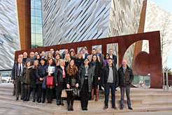 Foto de grupo de las personas asistentes a la jornada en Belfast.