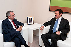 Miguel Sanz y el embajador de Italia, Leonardo Visconti