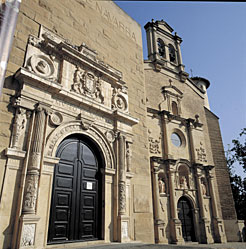 Fachada del Museo de Navarra