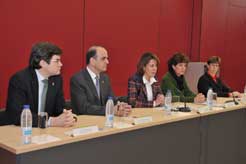 Presidenta Barcina y miembros de la mesa presidencial