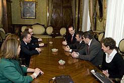 La delegación de Navarra y de Cantabria durante la reunión