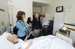 Instalación de un canal de televisión infantil en el Hospital Virgen del Camino