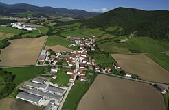 Vista aérea panorámica de Iraizotz  (Valle de Ulzama)
