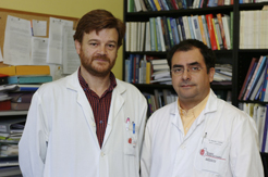Los doctores Víctor Peralta y Manuel J. Cuesta, del Servicio de Psiquiatría del Hospital Virgen del Camino. 