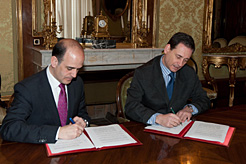 Catalán y Barón firman el convenio de colaboración