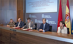 Firma del convenio entre el Consejo General del Poder Judicial y el Gobierno de Navarra