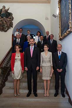 Los Reyes con los miembros del Gobierno