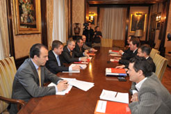 Imagen de la reunión d ela Comisión de Seguimiento del Acuerdo Presupuestario Gobierno de Navarra- PSN-PSOE. 