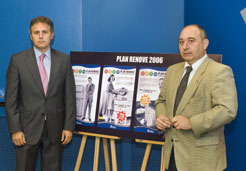 El consejero Armendáriz y Enrique Diaz, director general de Industria y Comercio.