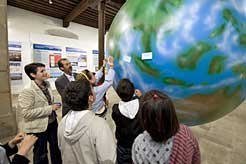 Exposición sobre el planeta  Tierra