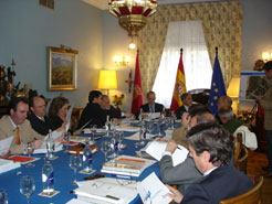 El consejero Catalán en la reunión del Consejo de Administración de NILSA.