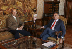El Presidente Sanz recibe al rector saliente de la Universidad de Navarra.
