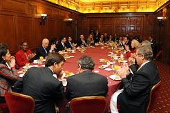 imagen de la reunión de la delegación navarra en Nueva York.