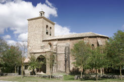 Iglesia de San Miguel , en Salinas de Ibargoiti. 